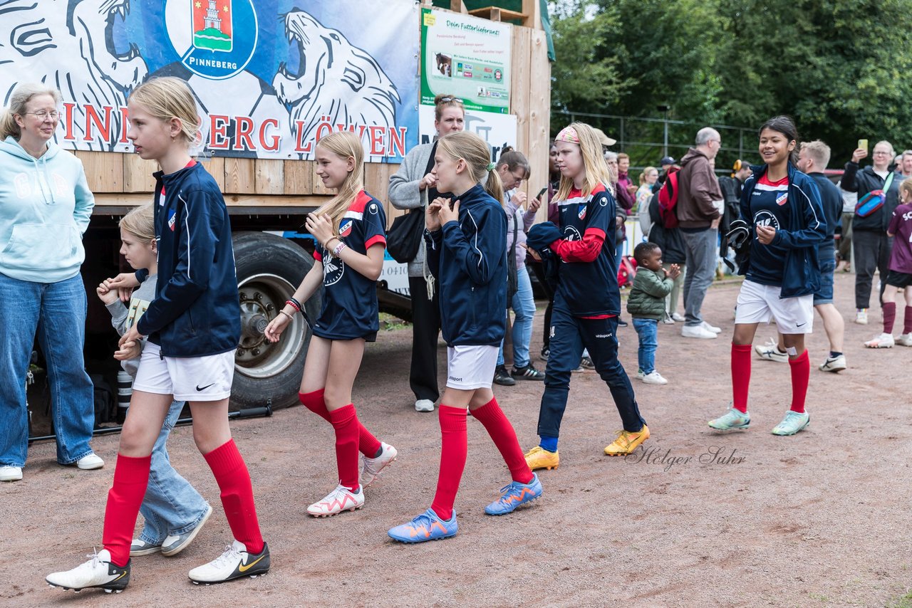 Bild 145 - Loewinnen Cup